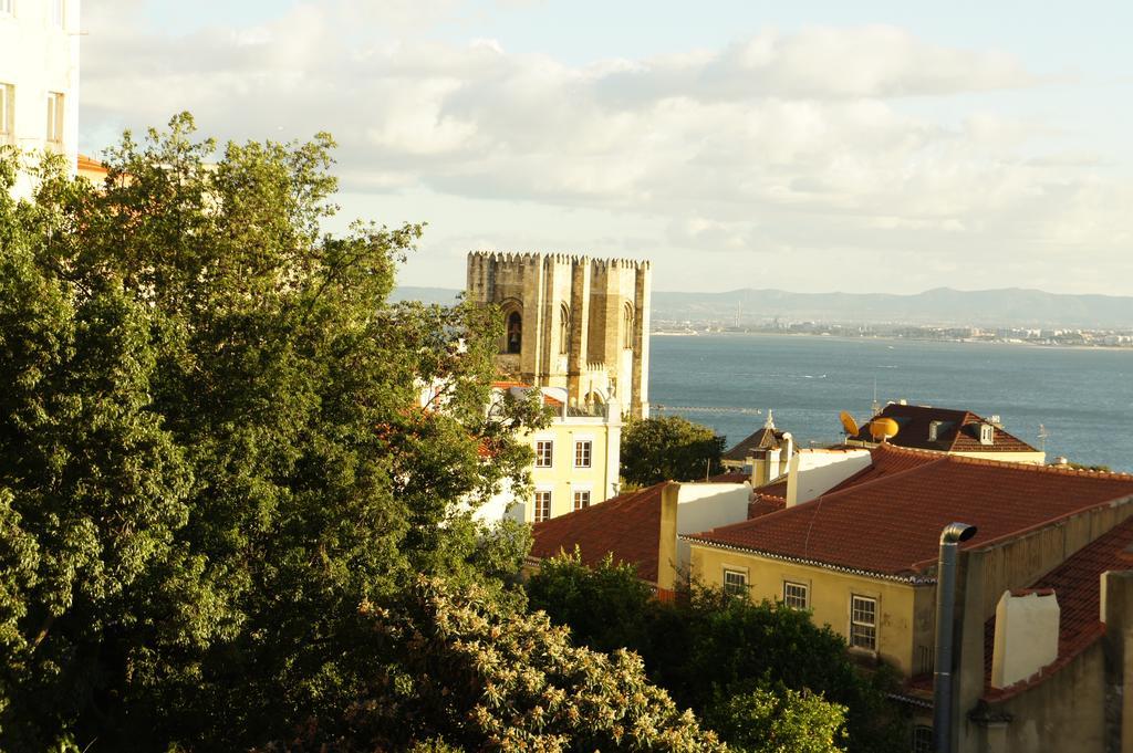Cozy Apartment With Castel View Lissabon Buitenkant foto