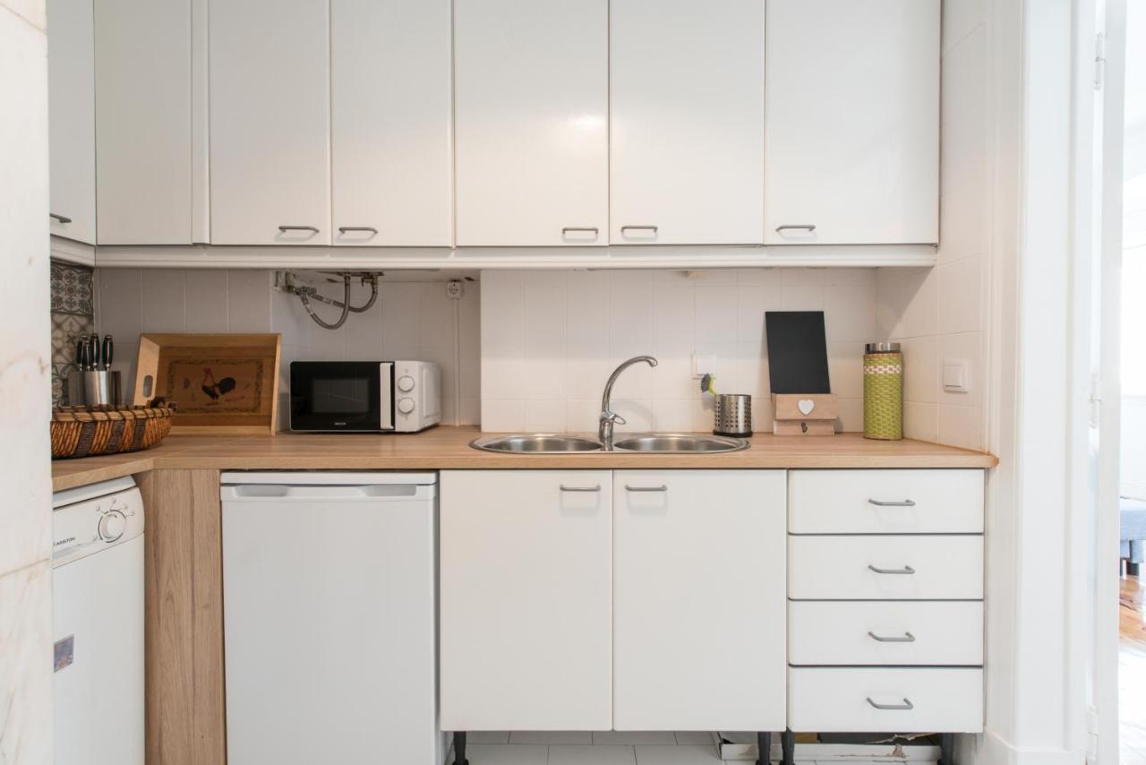 Cozy Apartment With Castel View Lissabon Buitenkant foto